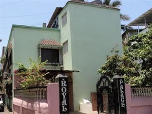 Hotel Royal Palace Malad Bagian luar foto